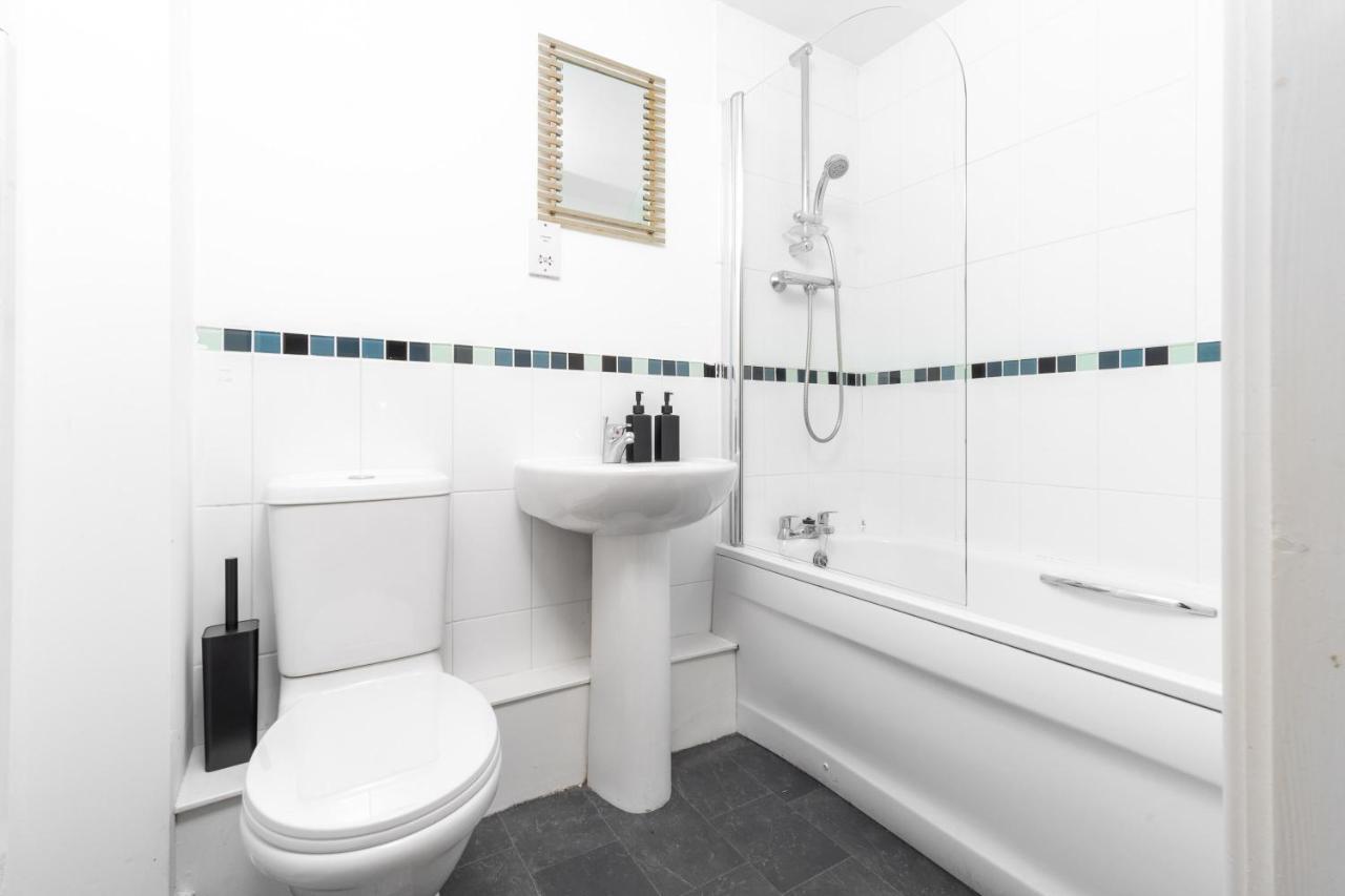 Beautiful Birmingham Central Spacious Apartment-Free Parking, Wifi, Contractors, Hs2, Bullring, Birmingham City Fc المظهر الخارجي الصورة